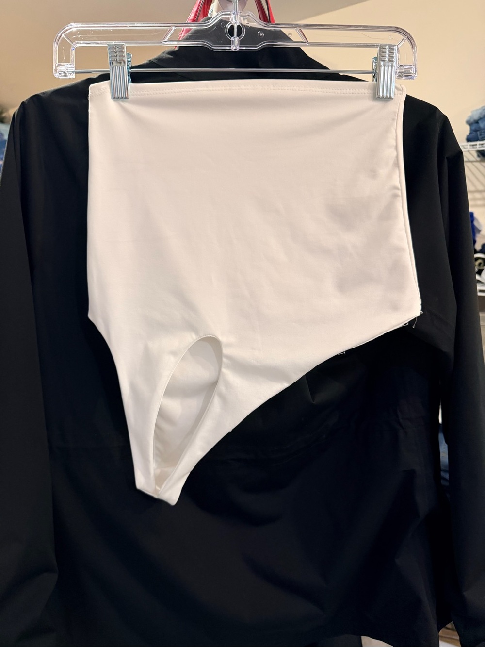 White High-Waist Asymmetric Tank